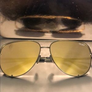 Quay x Desi High Key Green/Gold sunglasses